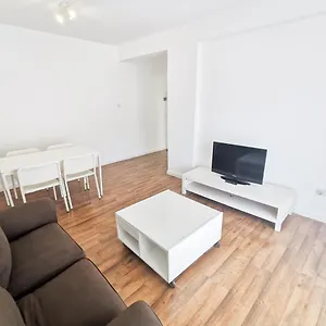 casa-centrale.hotelsatayianapa.com/